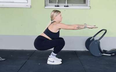 Trainingsübung Kniebeuge mit Kurzhanteln