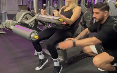 Trainingsübung Beinbeuger sitzend